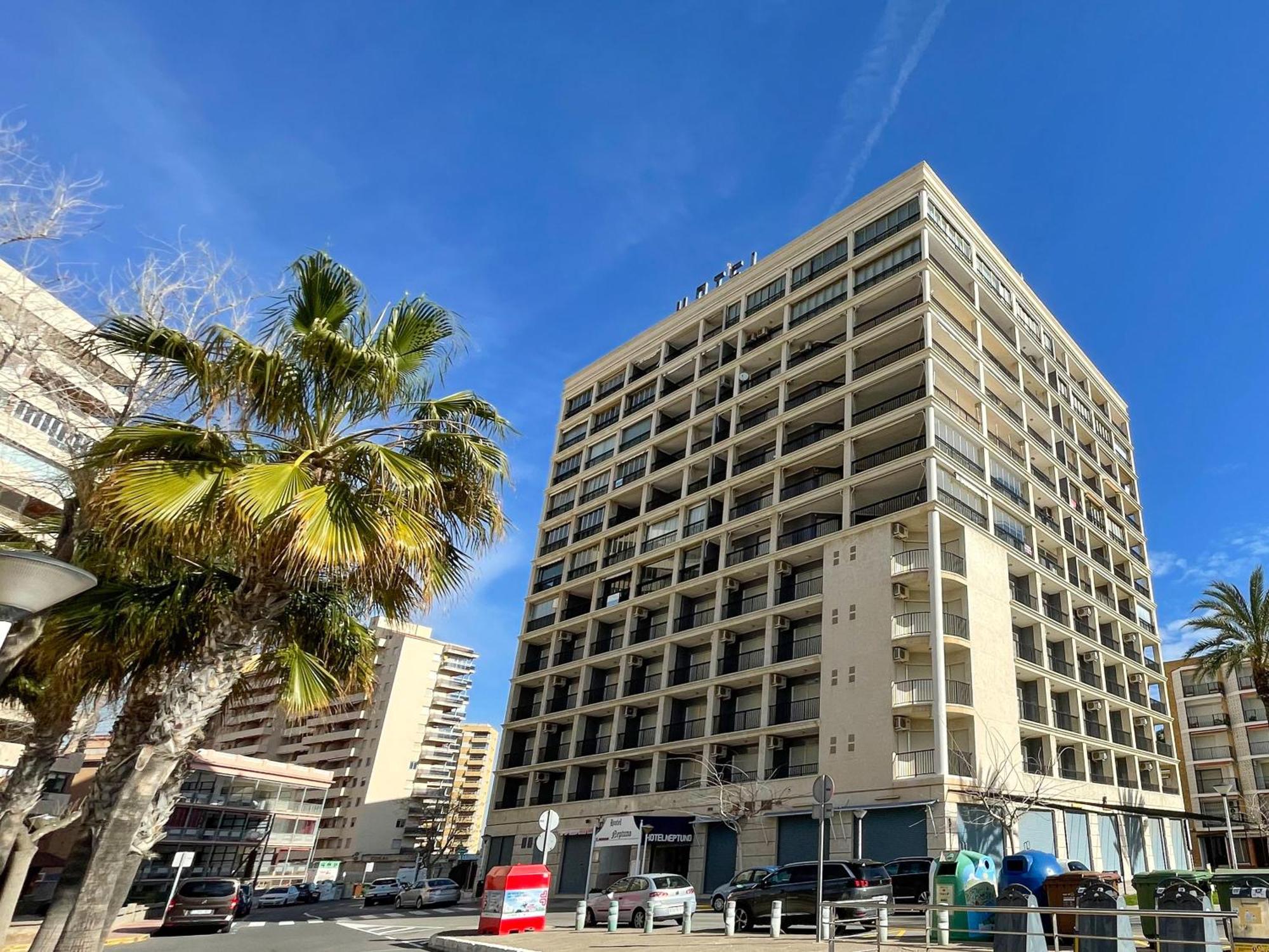 Apartamentos Neptuno Oropesa 3000 أوروبيسا ذيل مار المظهر الخارجي الصورة